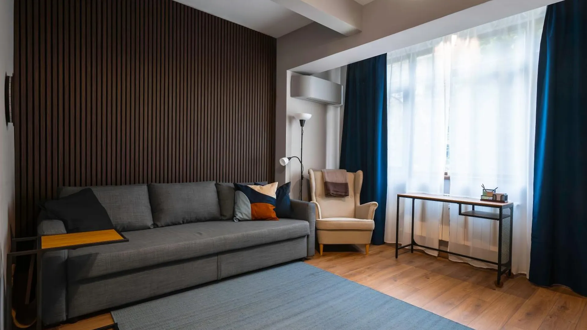 Lux Flat Next To Park With Working Space By Flat Mаnager Sofia Bulgaria